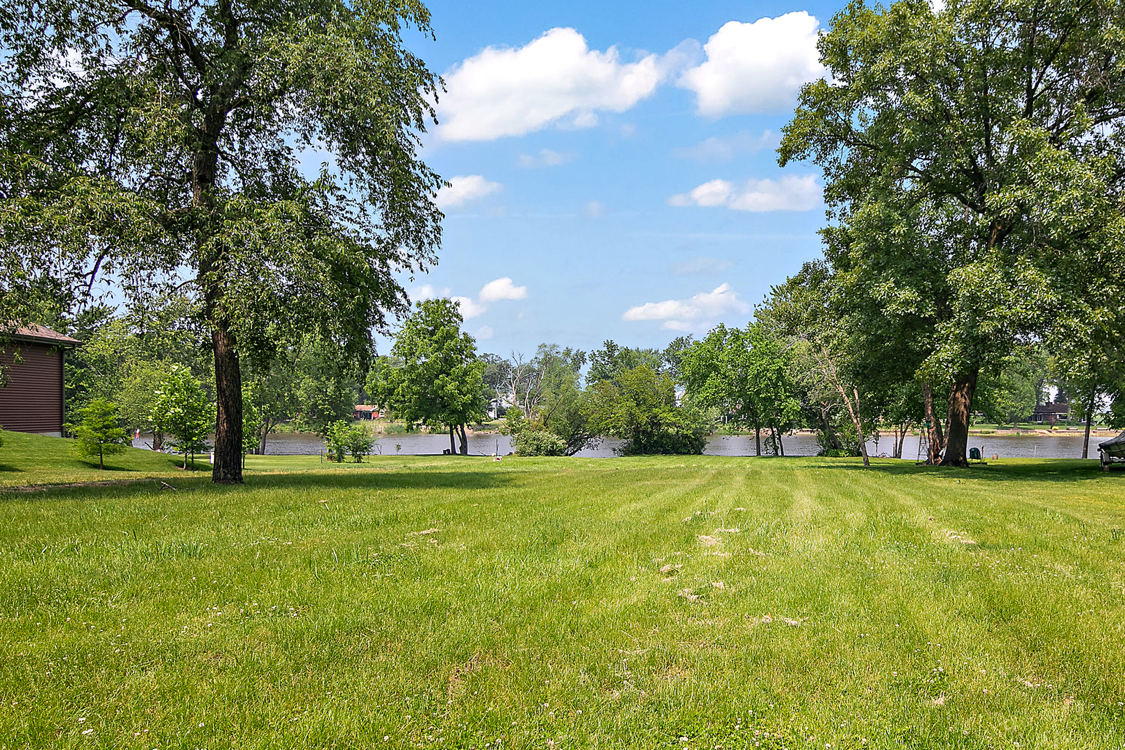 5844 Muriel Lane