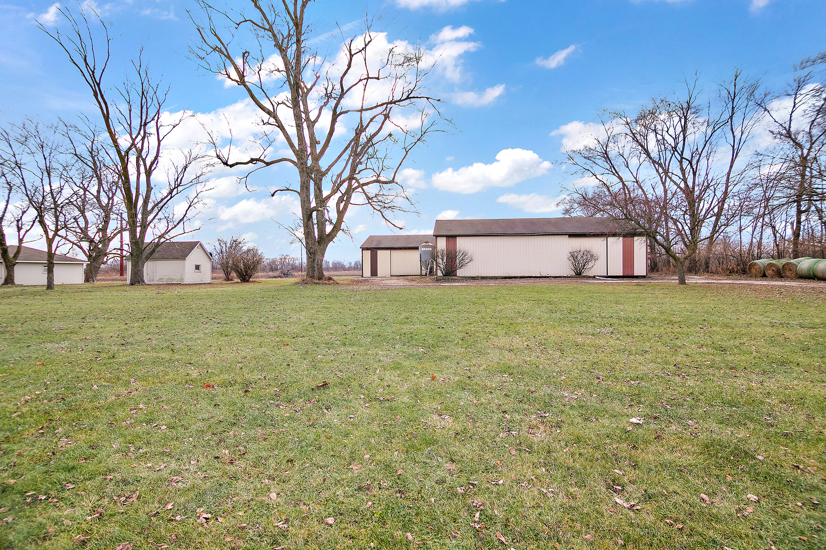 1296 E Bourbonnais Parkway