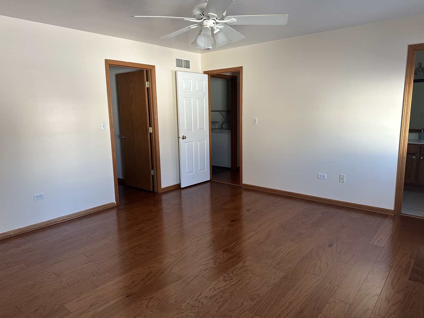 1565 Stefanie Lane