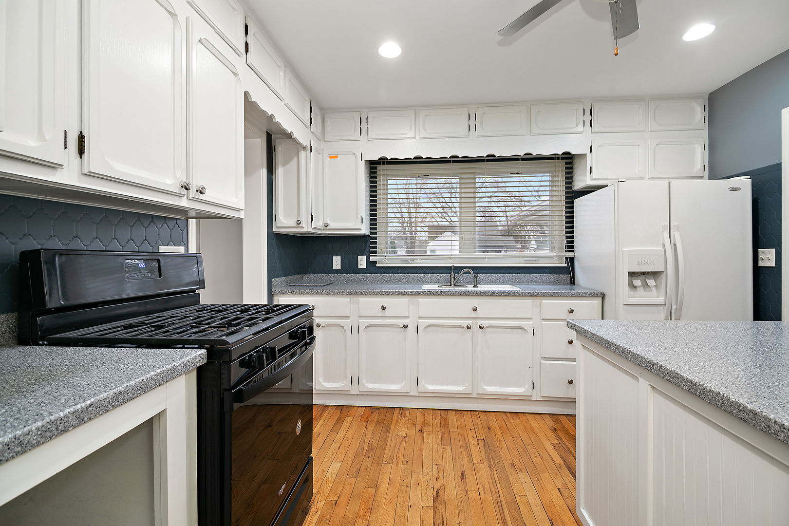600 E Mulberry Street
