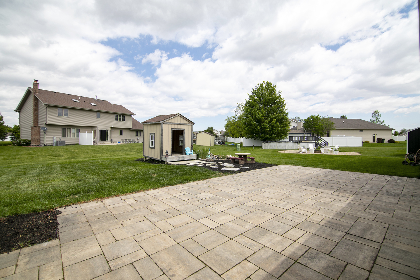 1123 Meadow Path