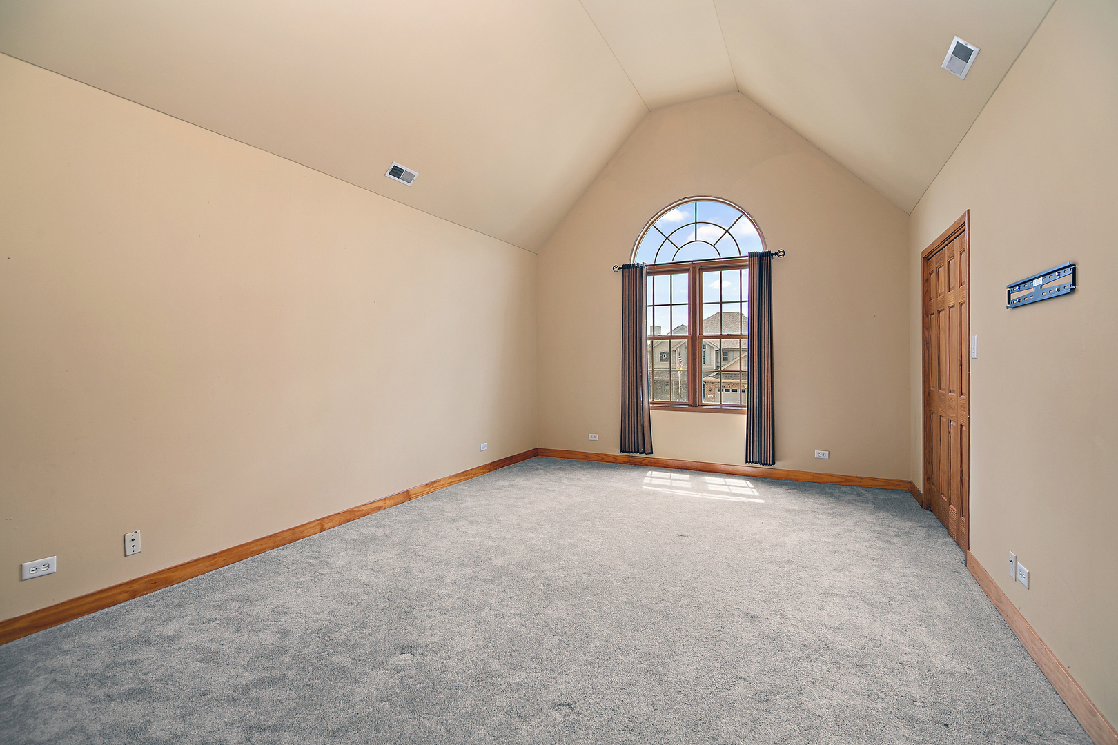1123 Meadow Path