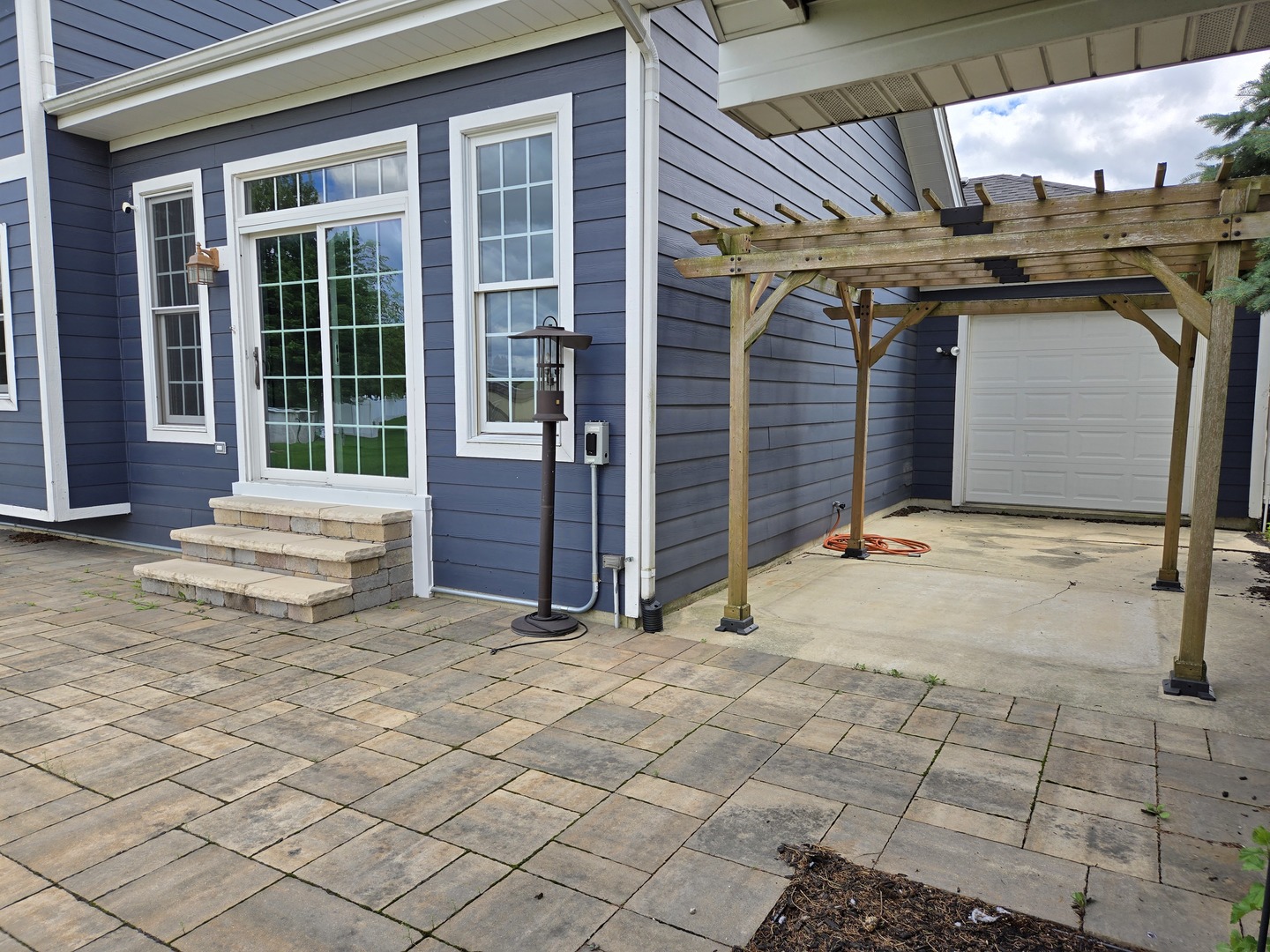 1123 Meadow Path