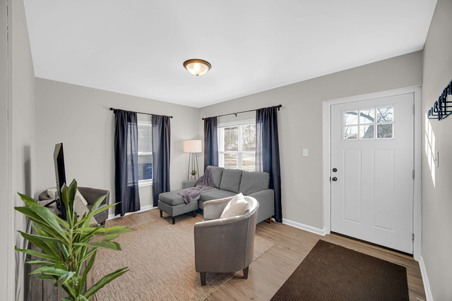 1376 LENNINGTON Circle