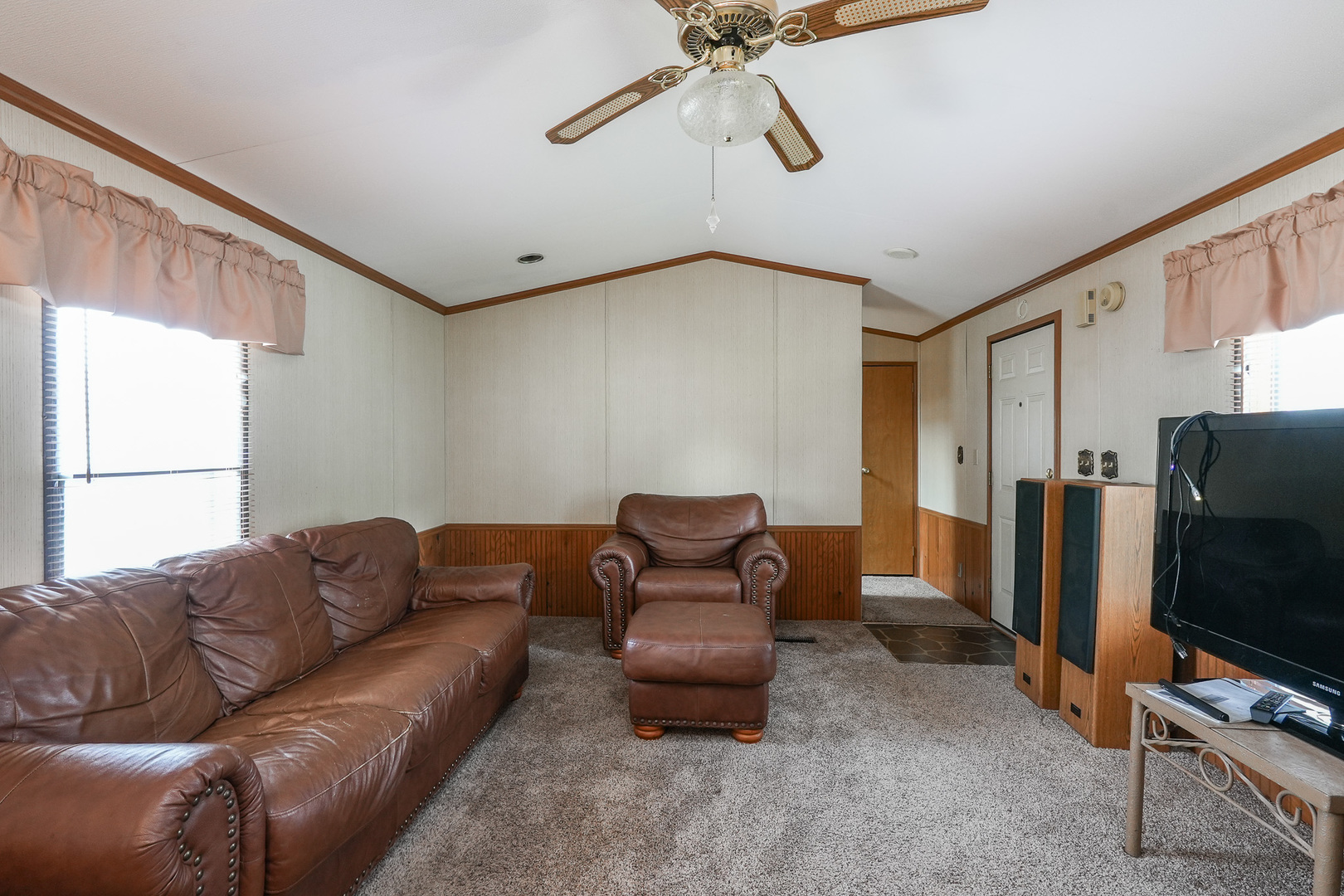 16 Maple Ridge Park