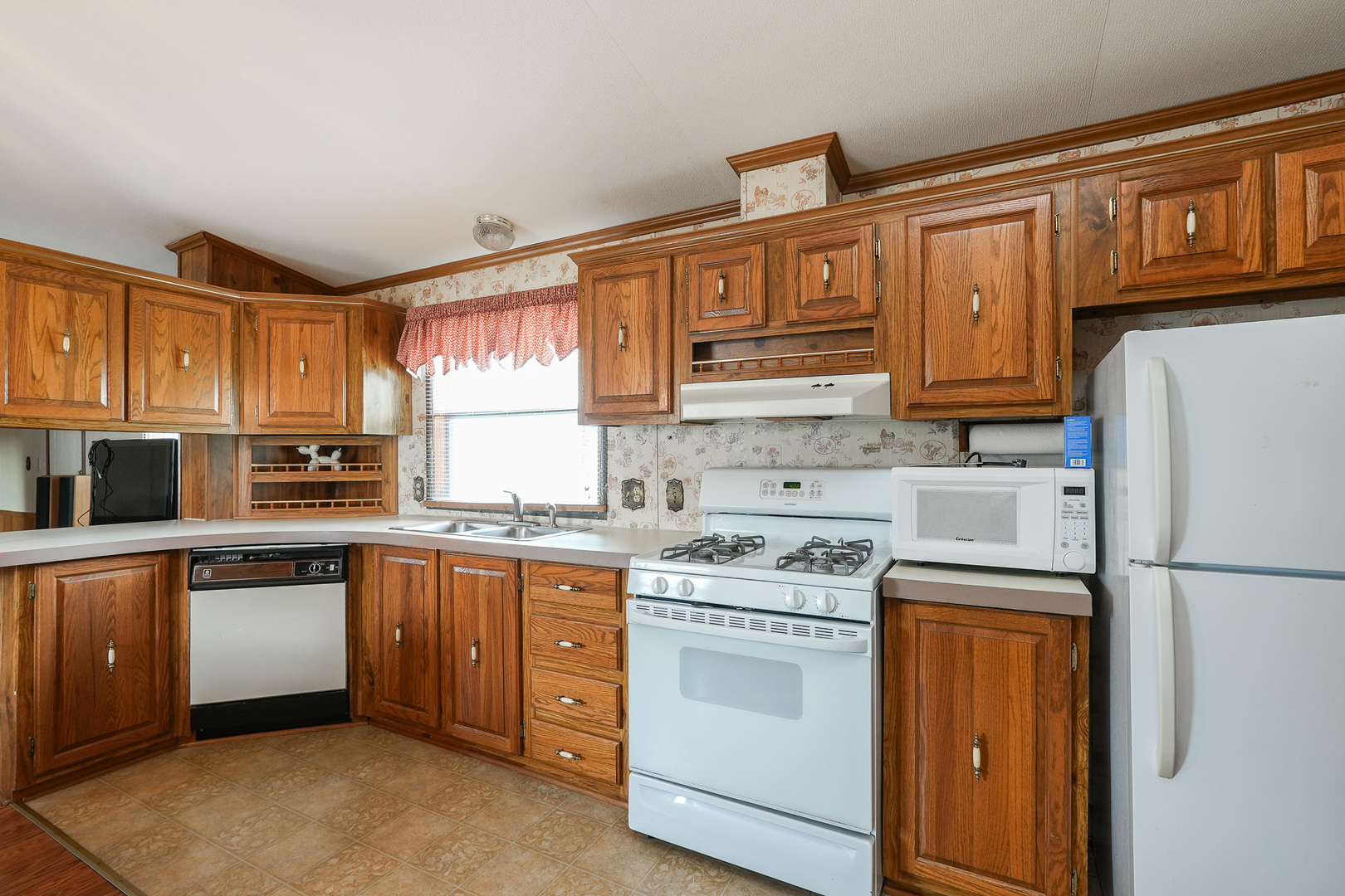 16 Maple Ridge Park