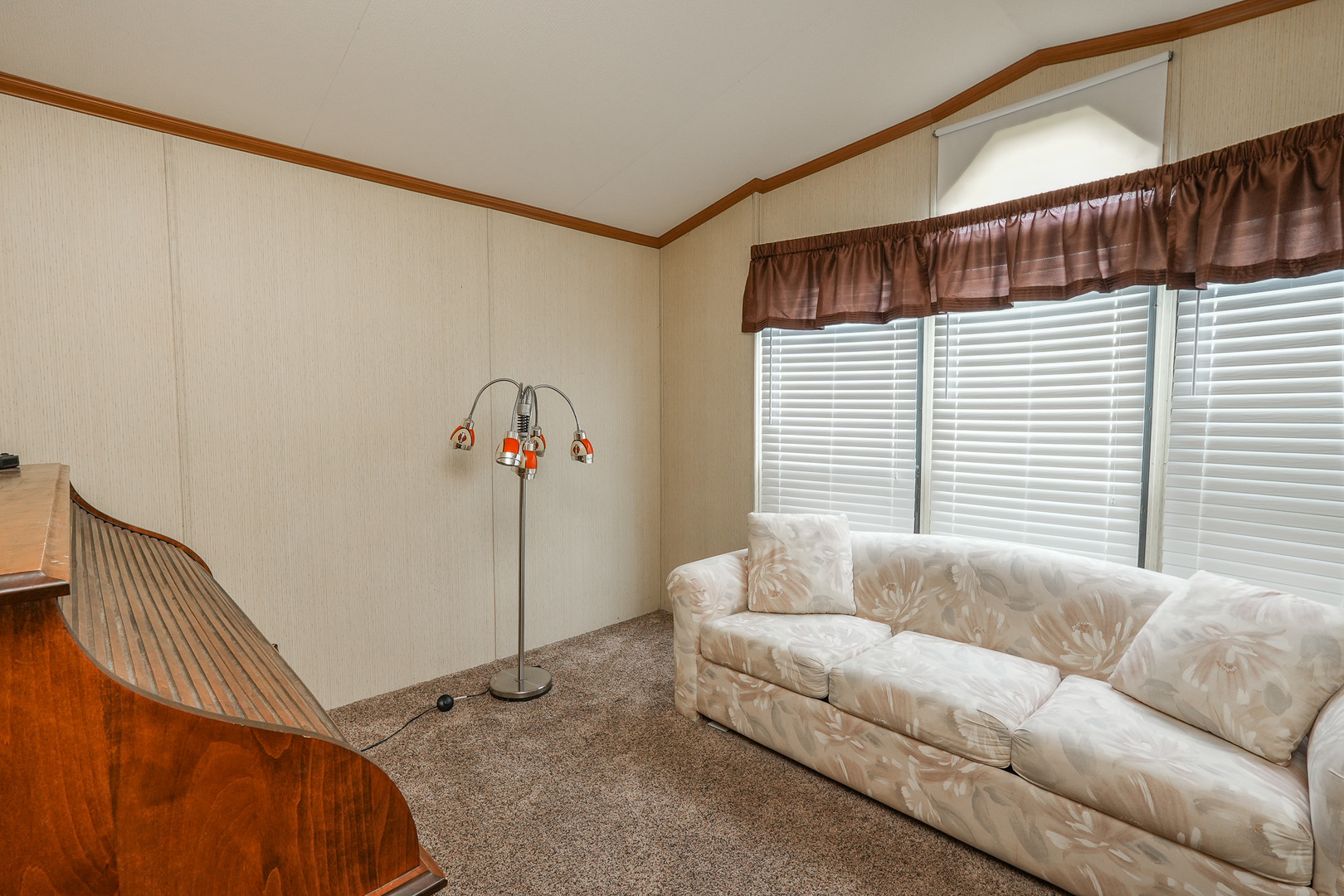 16 Maple Ridge Park