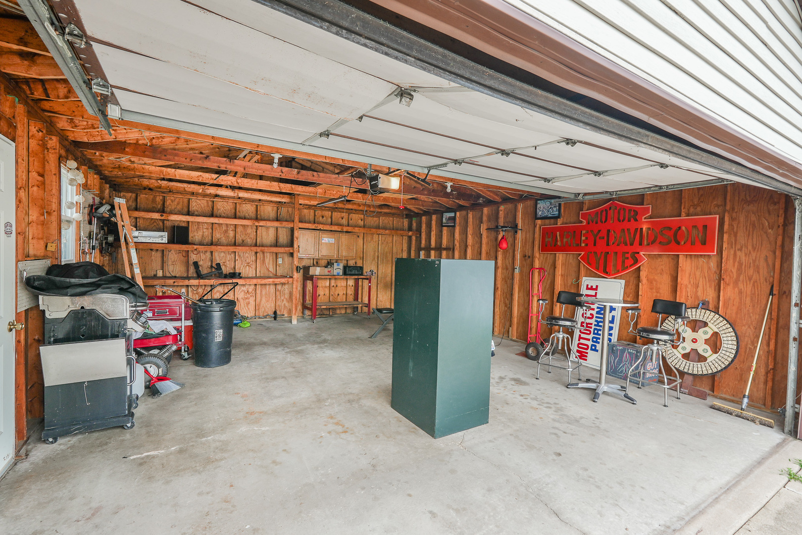16 Maple Ridge Park