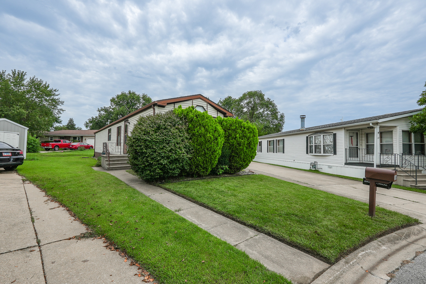 16 Maple Ridge Park