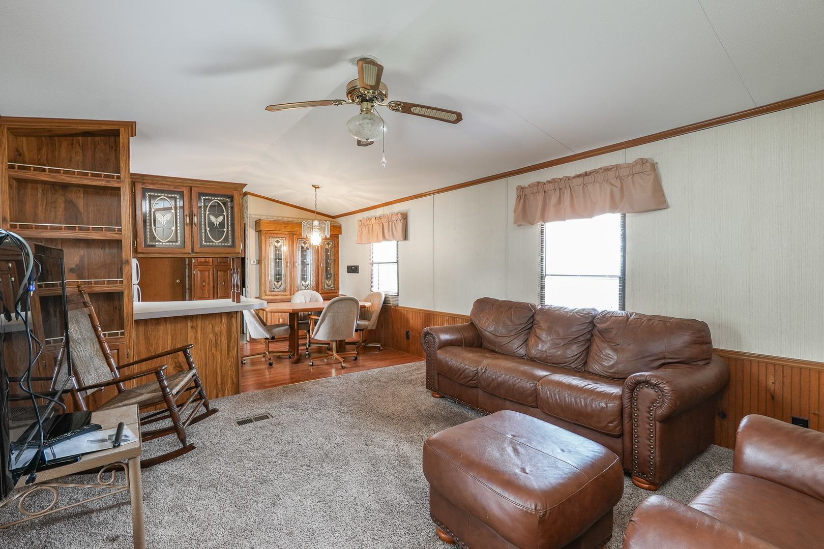 16 Maple Ridge Park