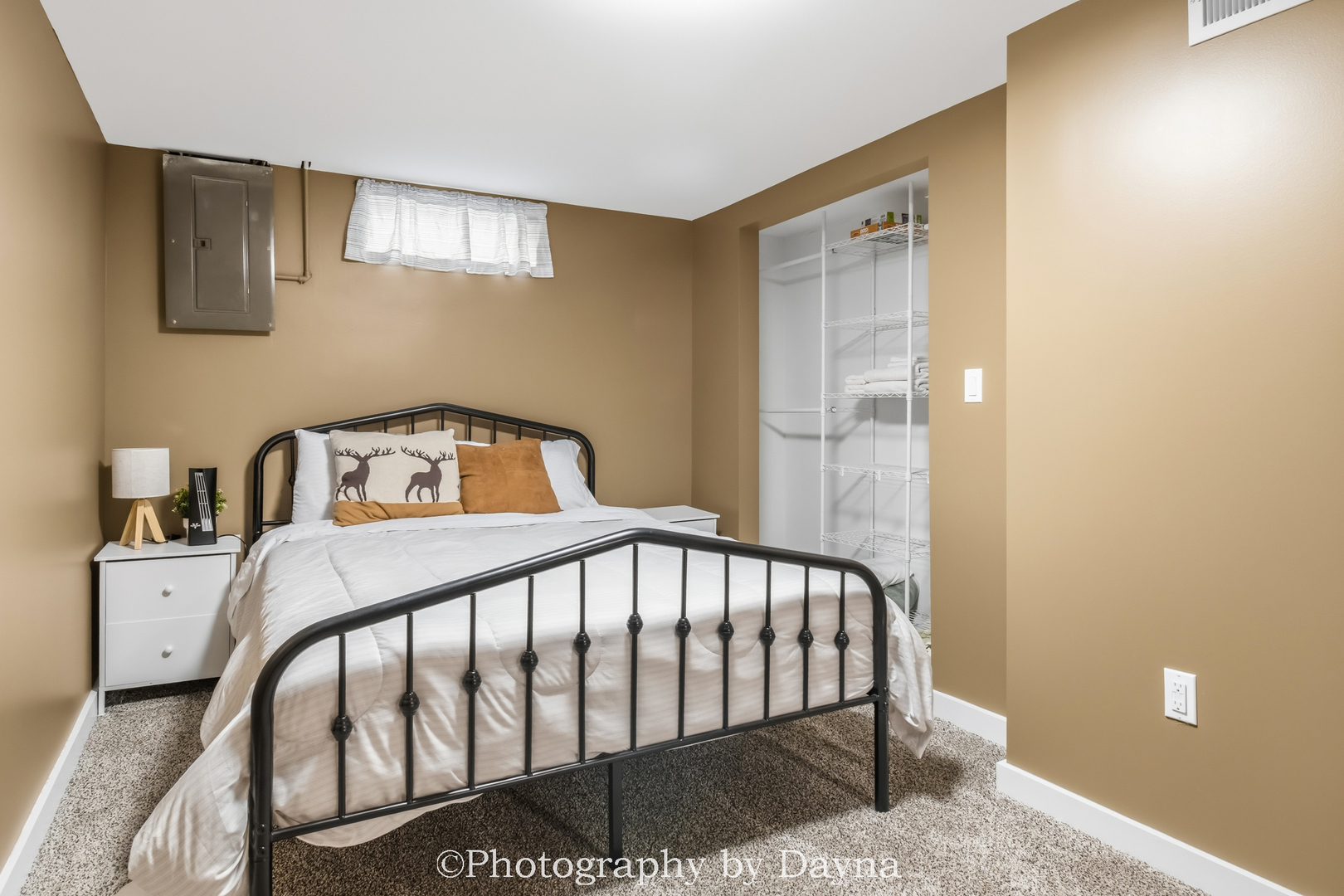 254 W Country Court