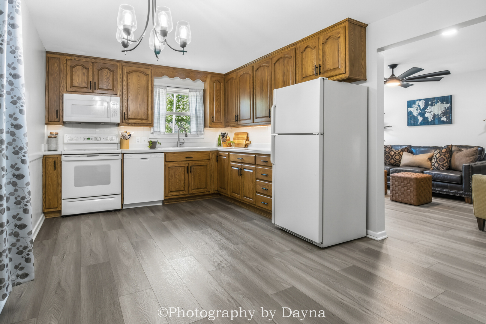254 W Country Court