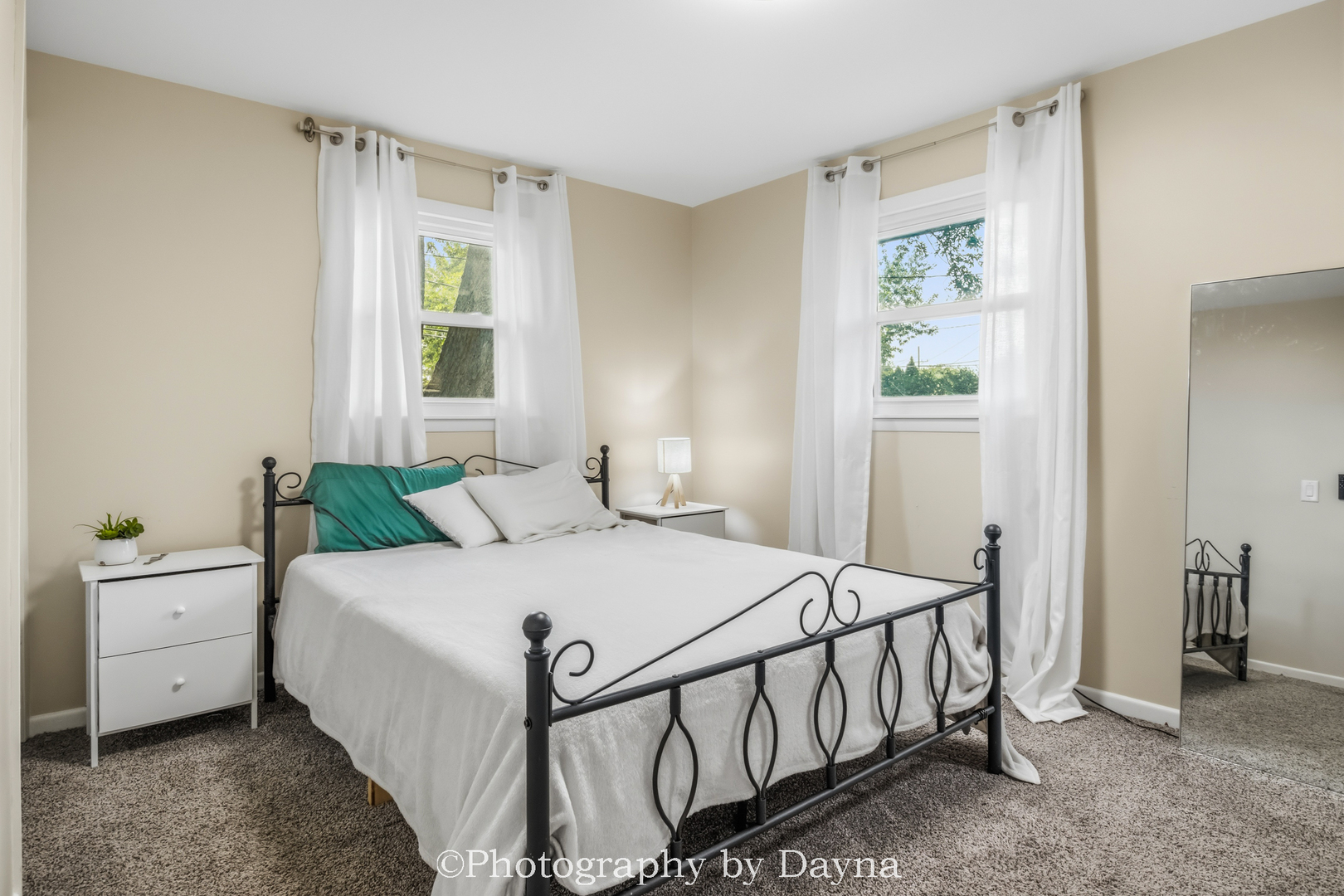 254 W Country Court