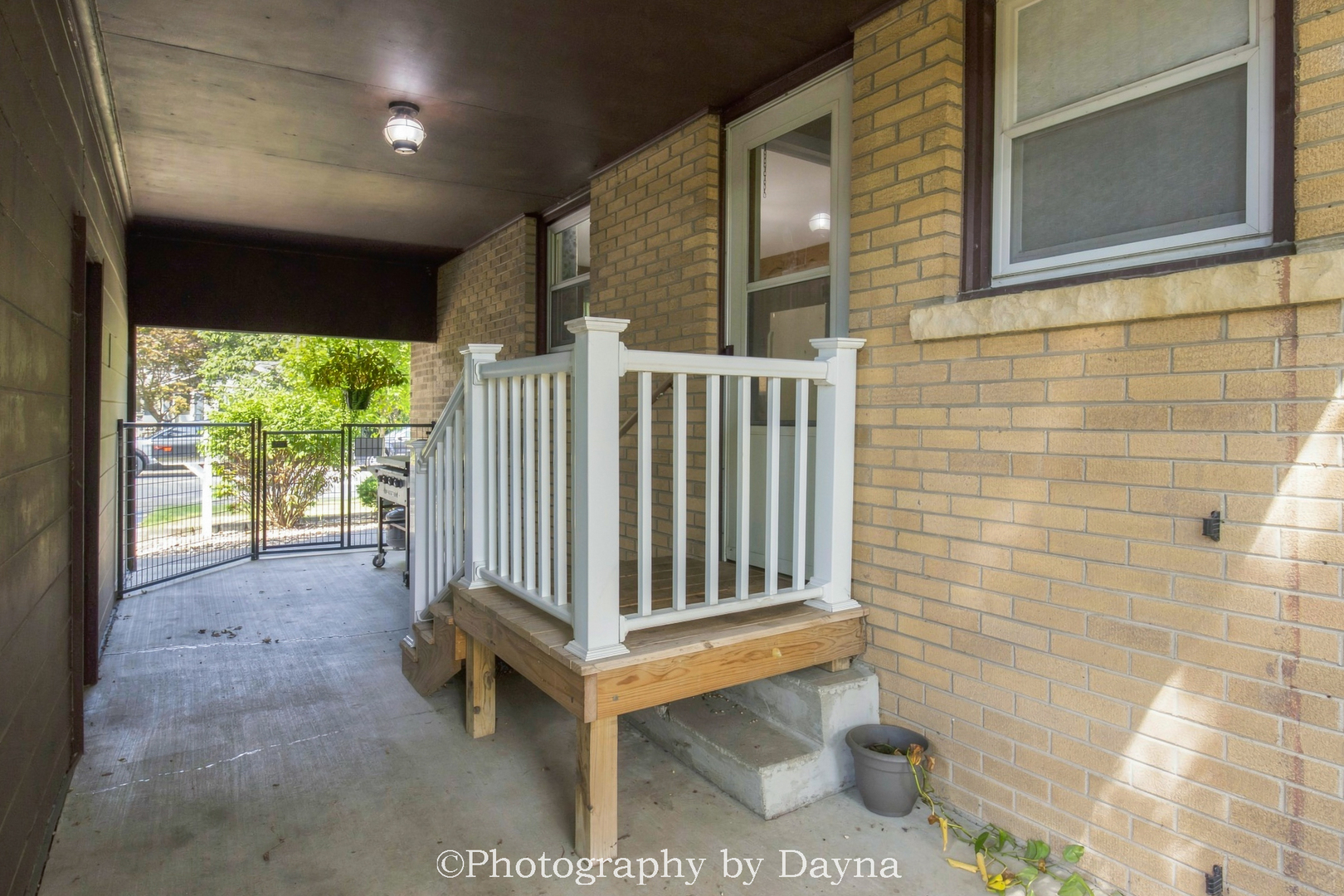 254 W Country Court