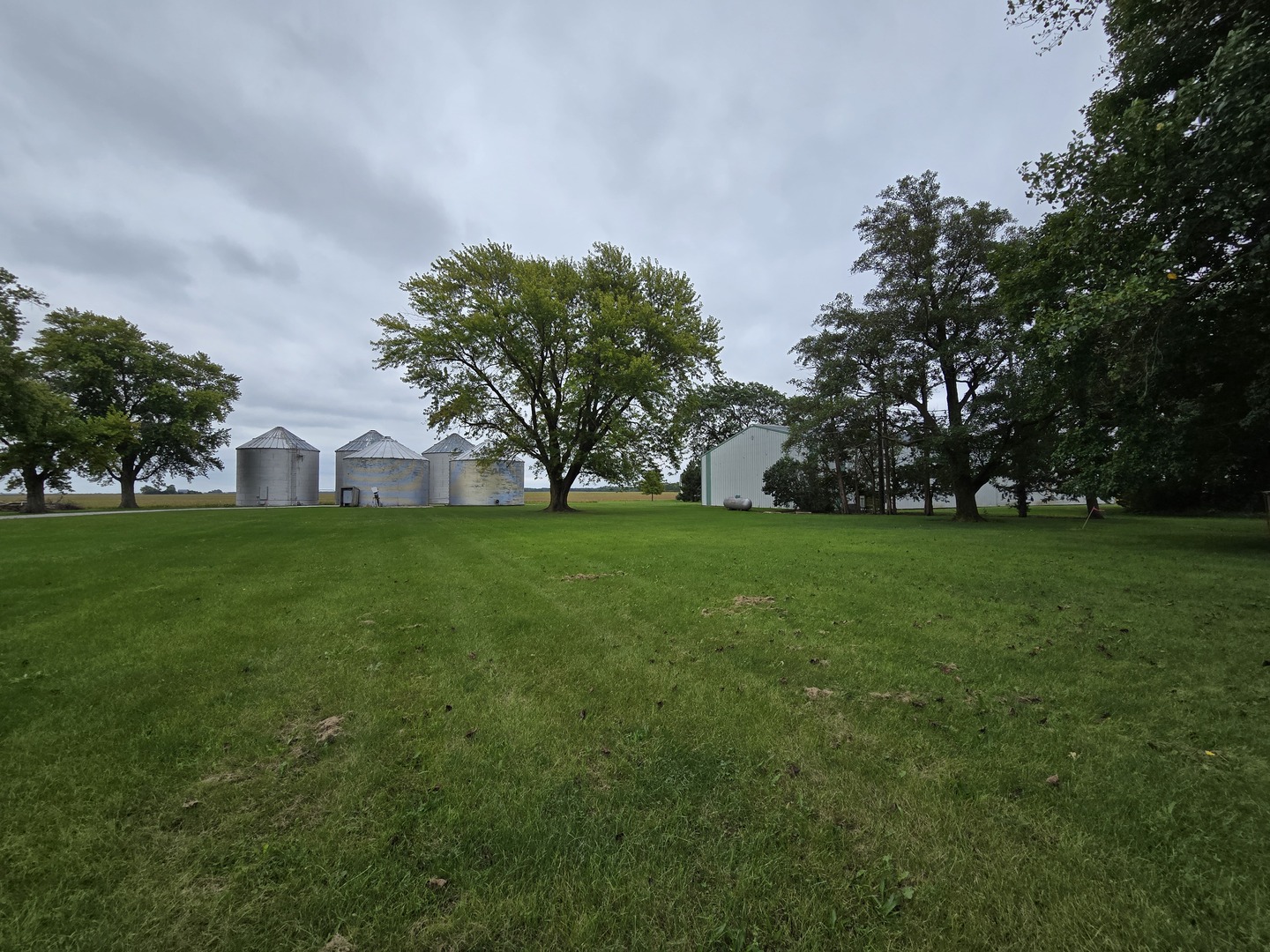 2078 N 1100 Road E