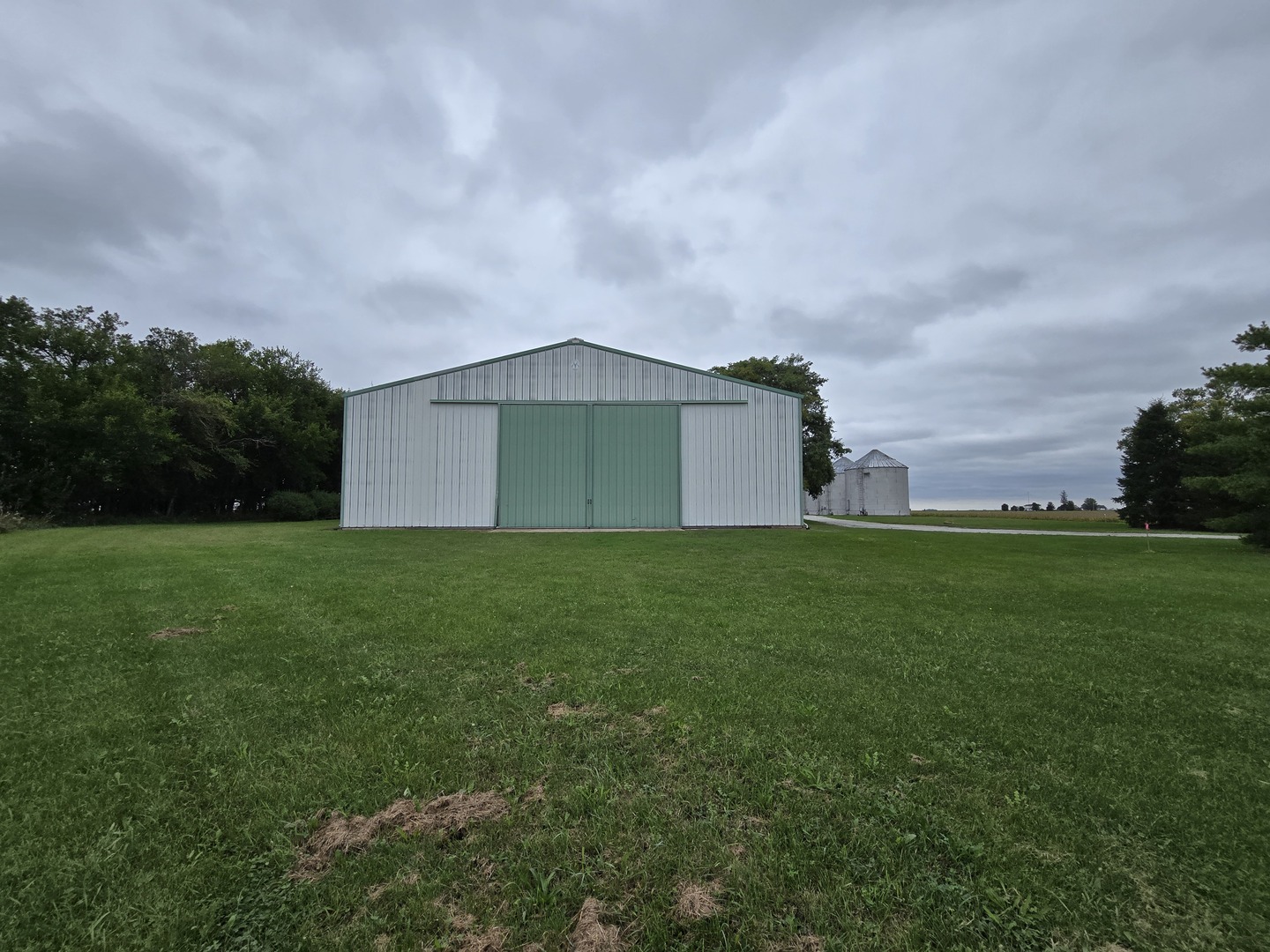 2078 N 1100 Road E