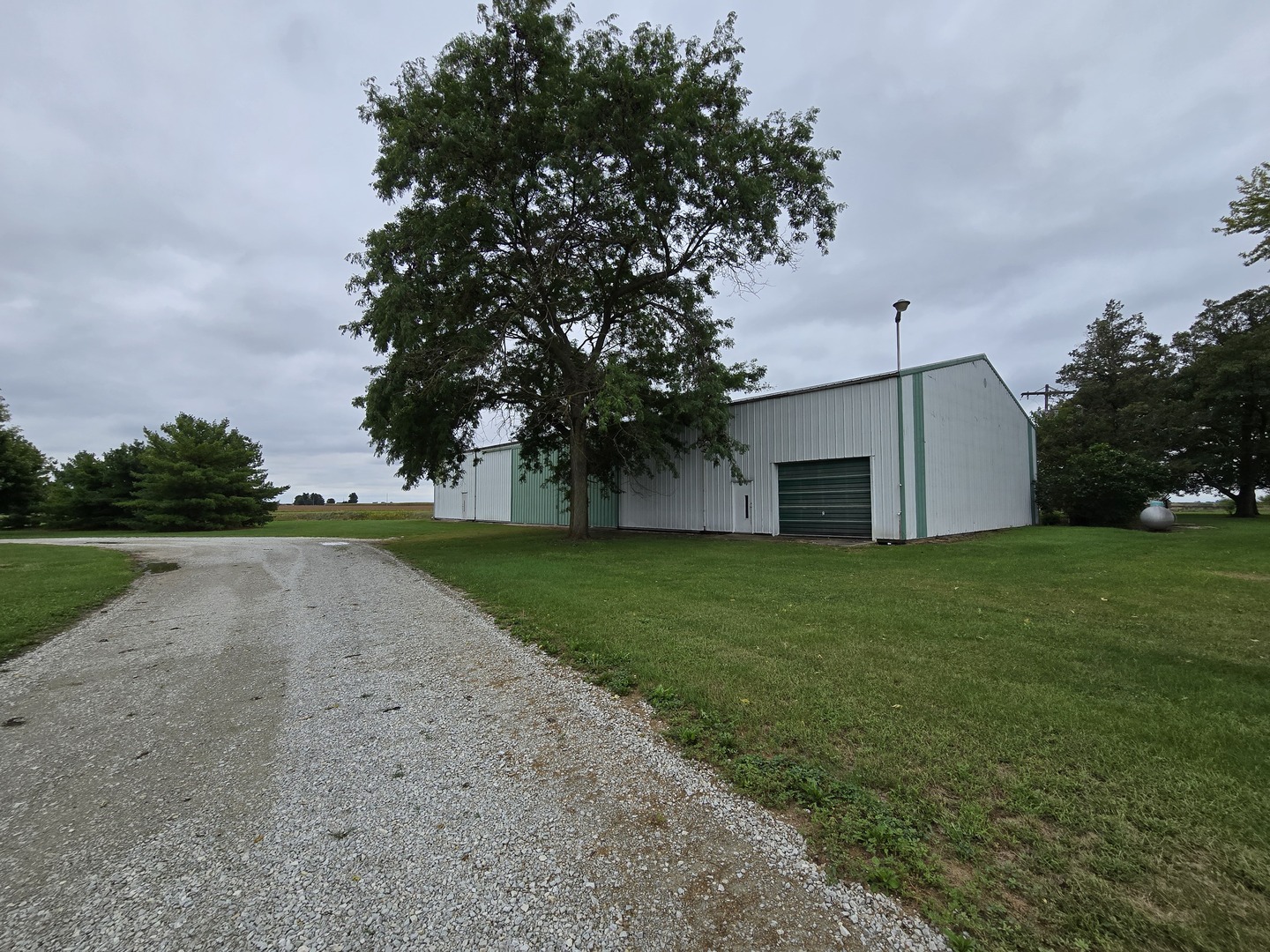 2078 N 1100 Road E