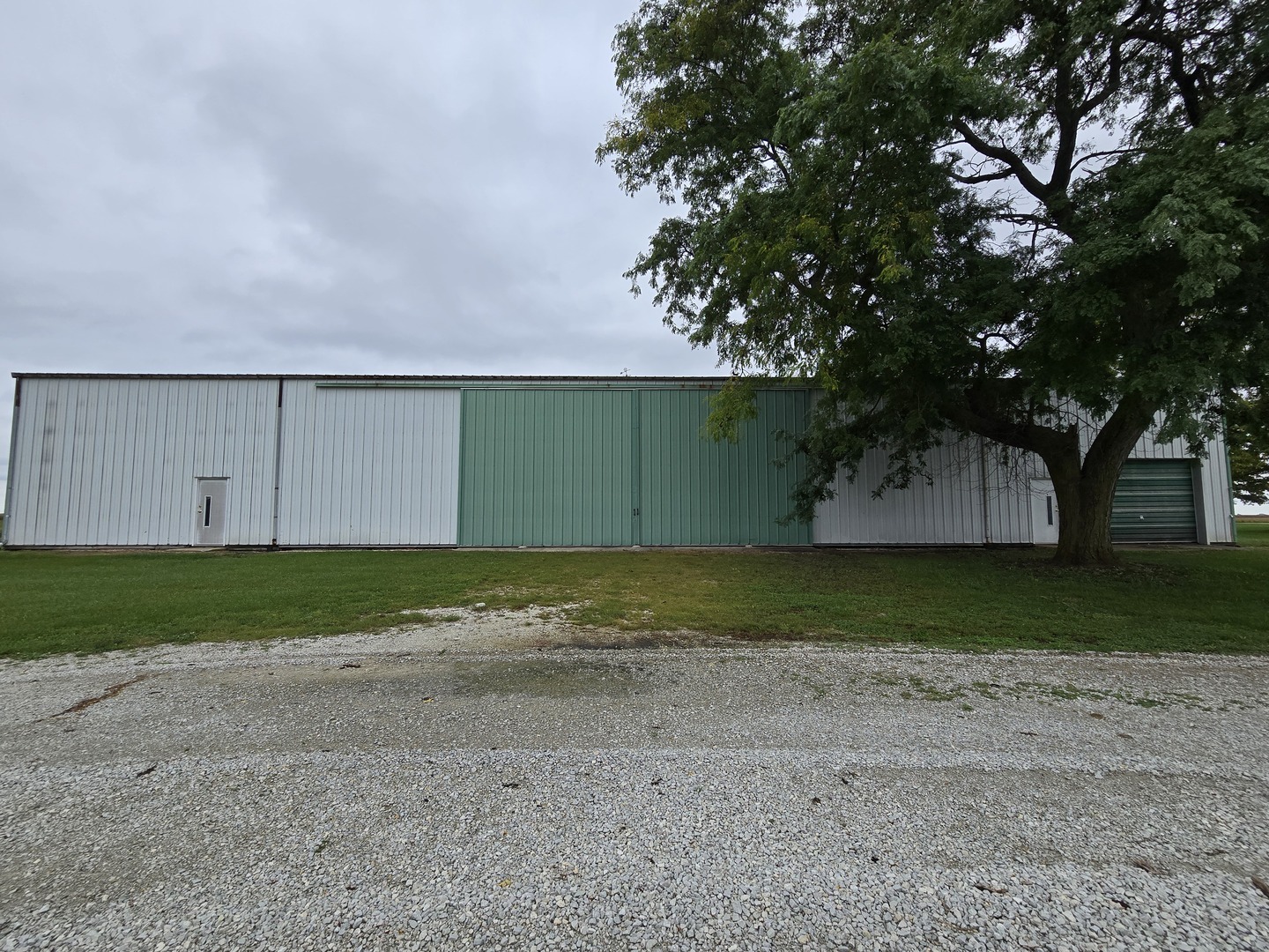 2078 N 1100 Road E