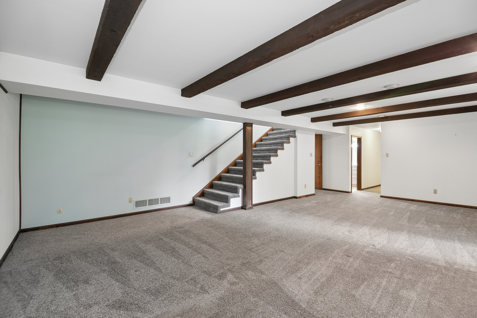 25 Briarcliff Lane