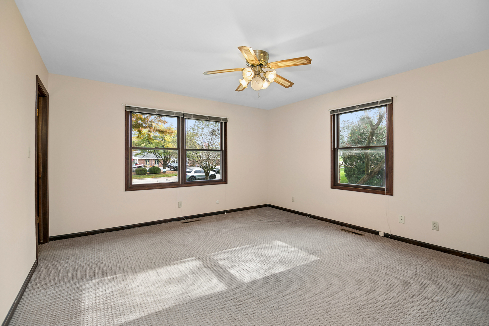 25 Briarcliff Lane