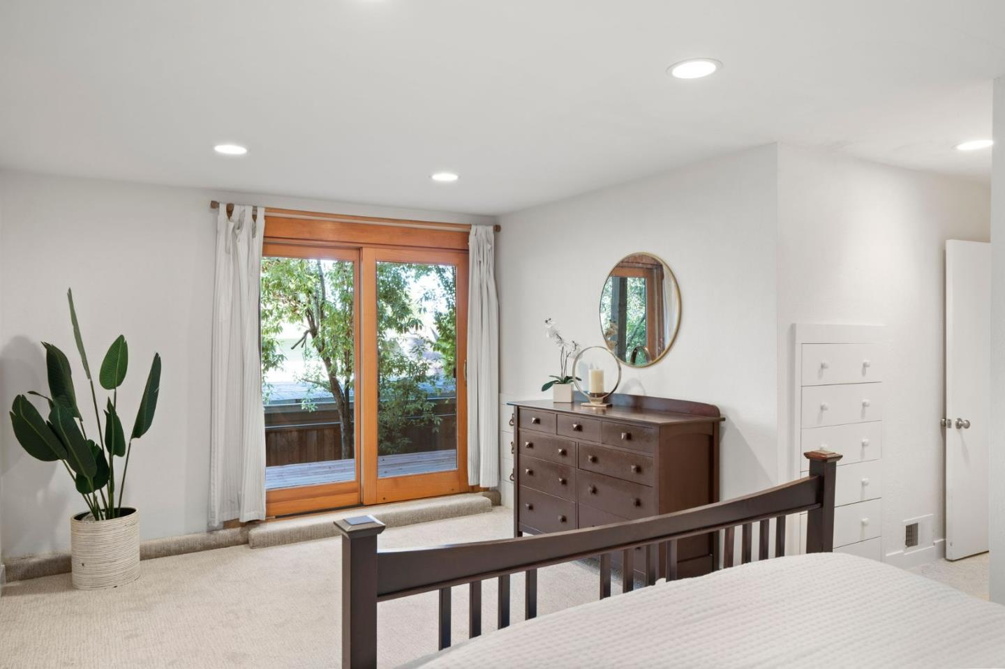 15 Clifton AVE