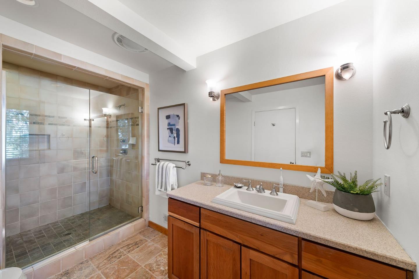 15 Clifton AVE