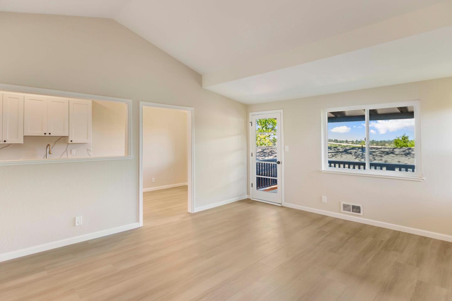 109 Cleland AVE