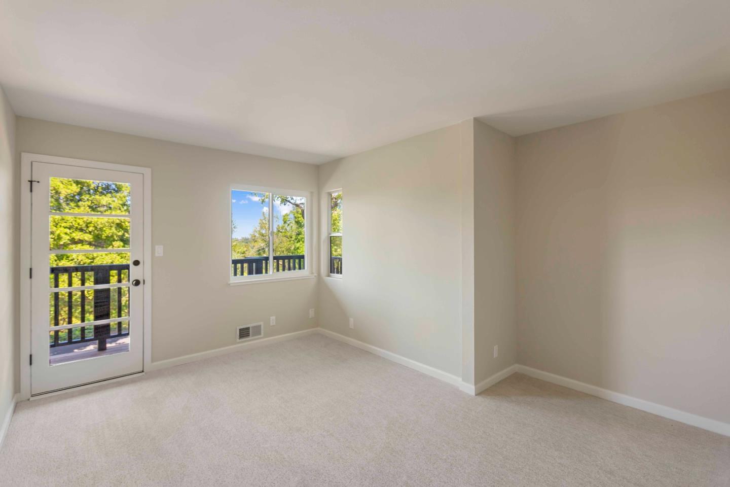 109 Cleland AVE