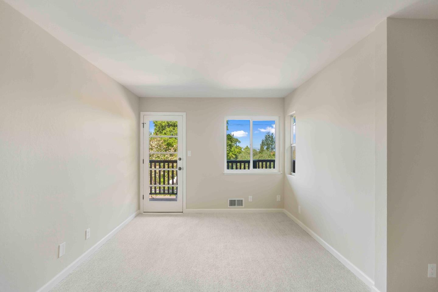 109 Cleland AVE