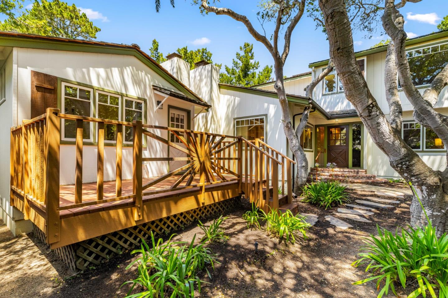 3 SW Monte Verde & 13th Avenue
