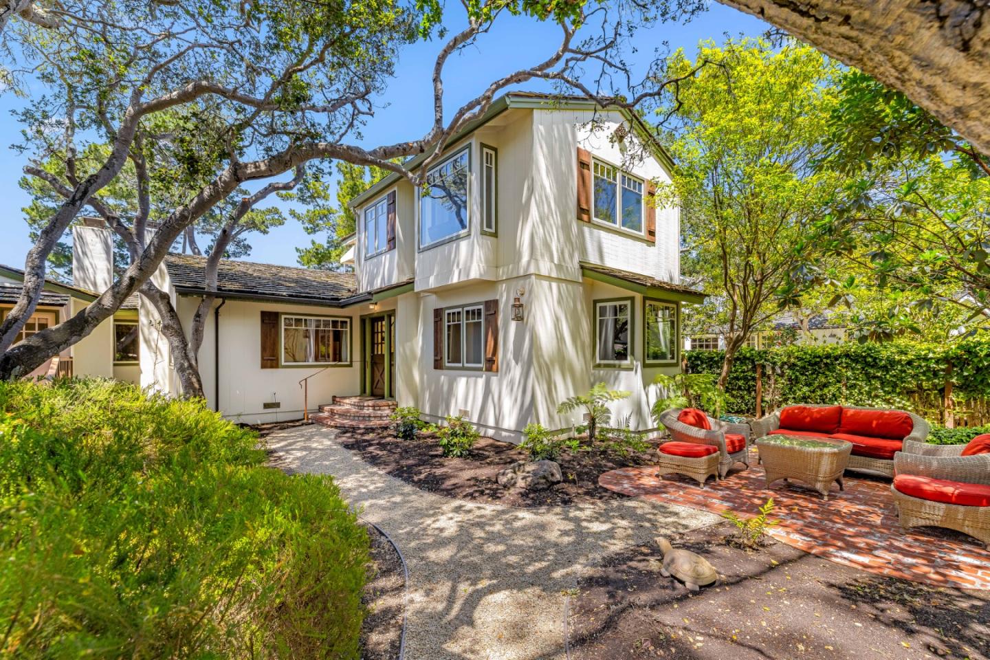 3 SW Monte Verde & 13th Avenue