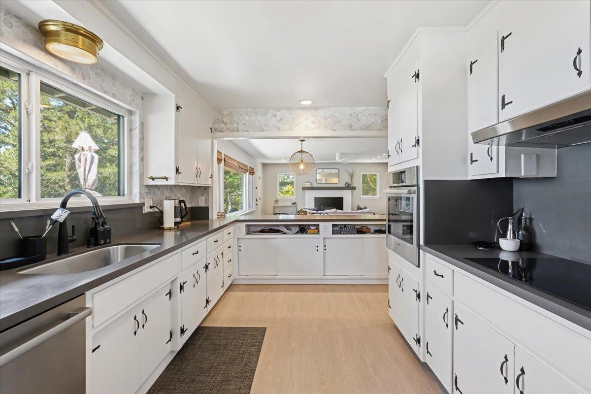 12960 Skyline Boulevard