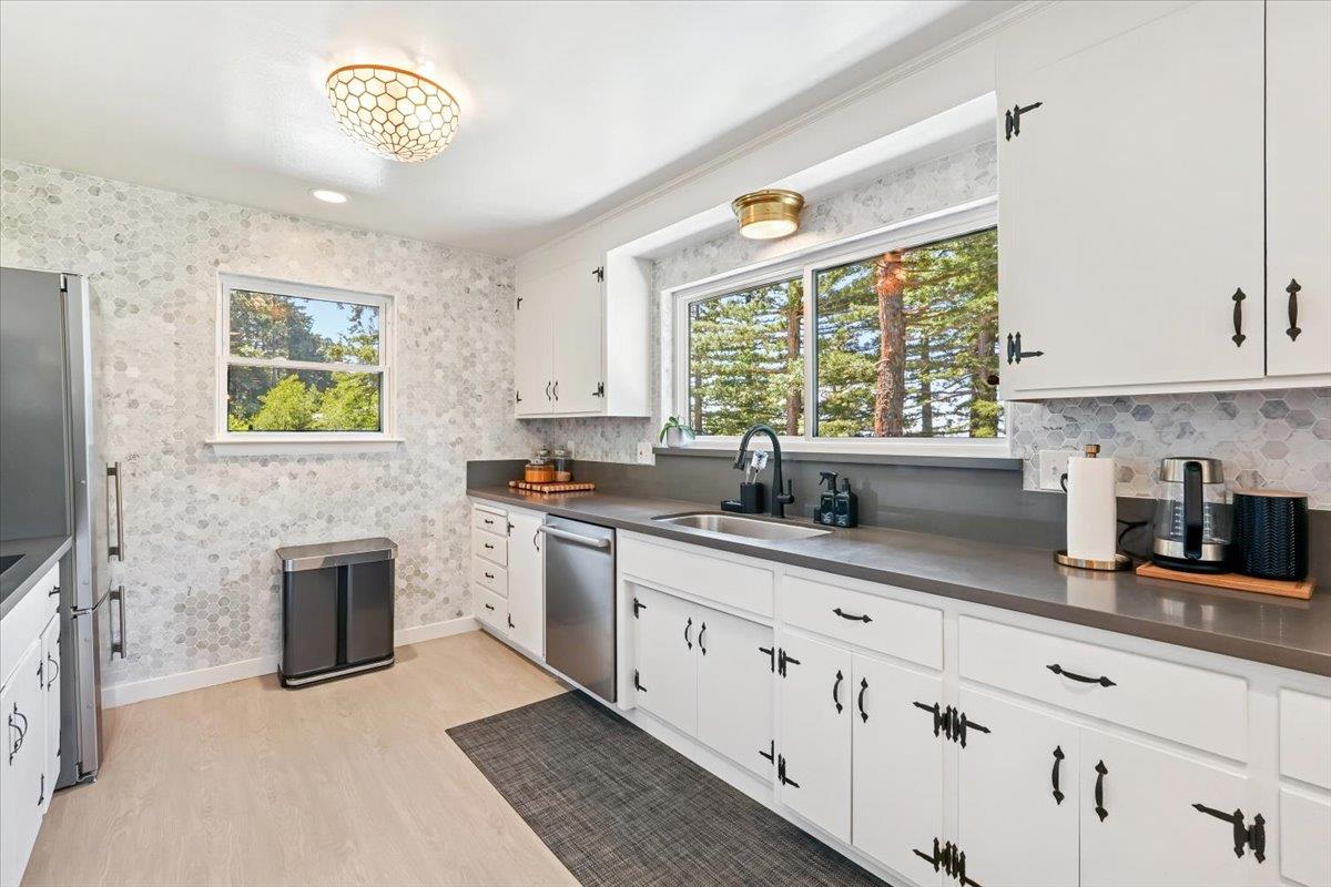 12960 Skyline Boulevard