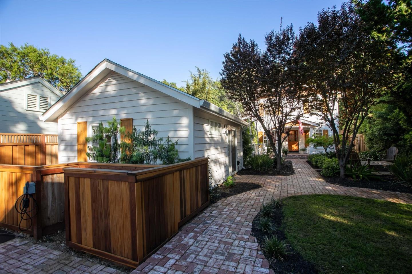46 Pleasant Street