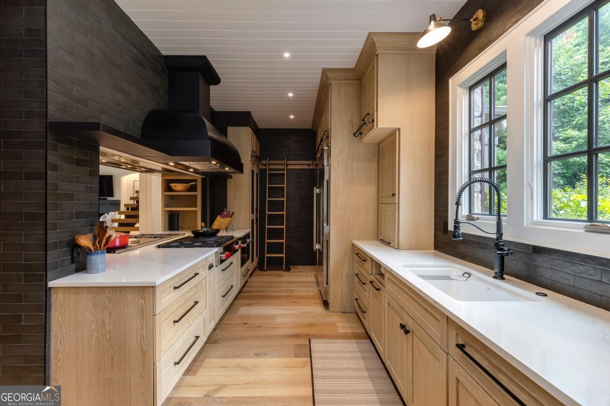 170 Autry Trail