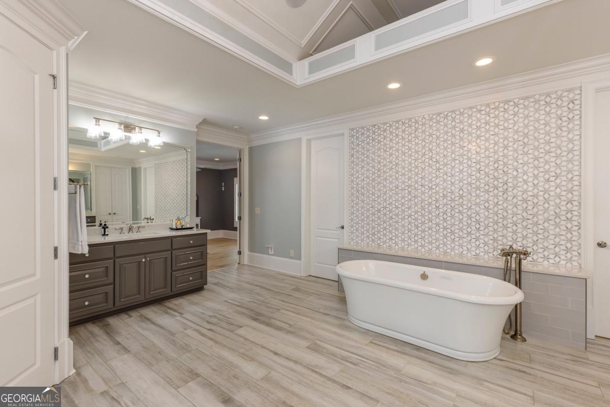 170 Autry Trail
