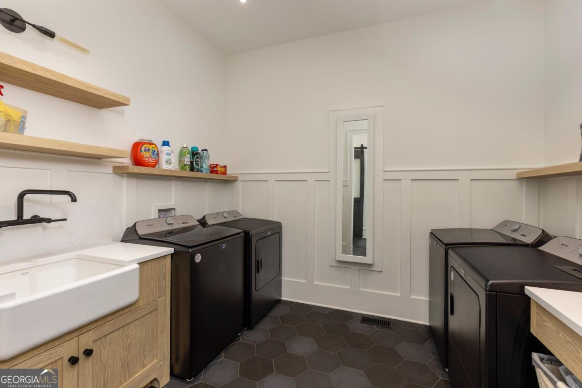 170 Autry Trail