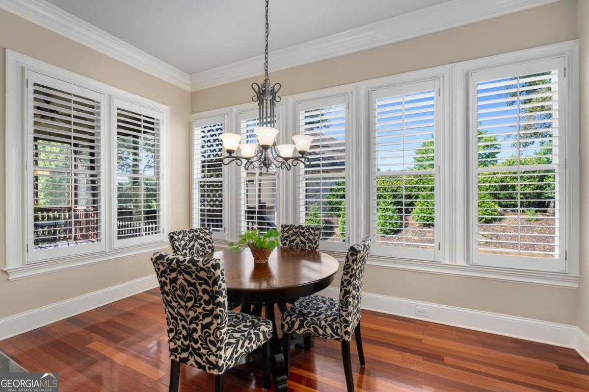 1844 Buckhead Valley Lane NE