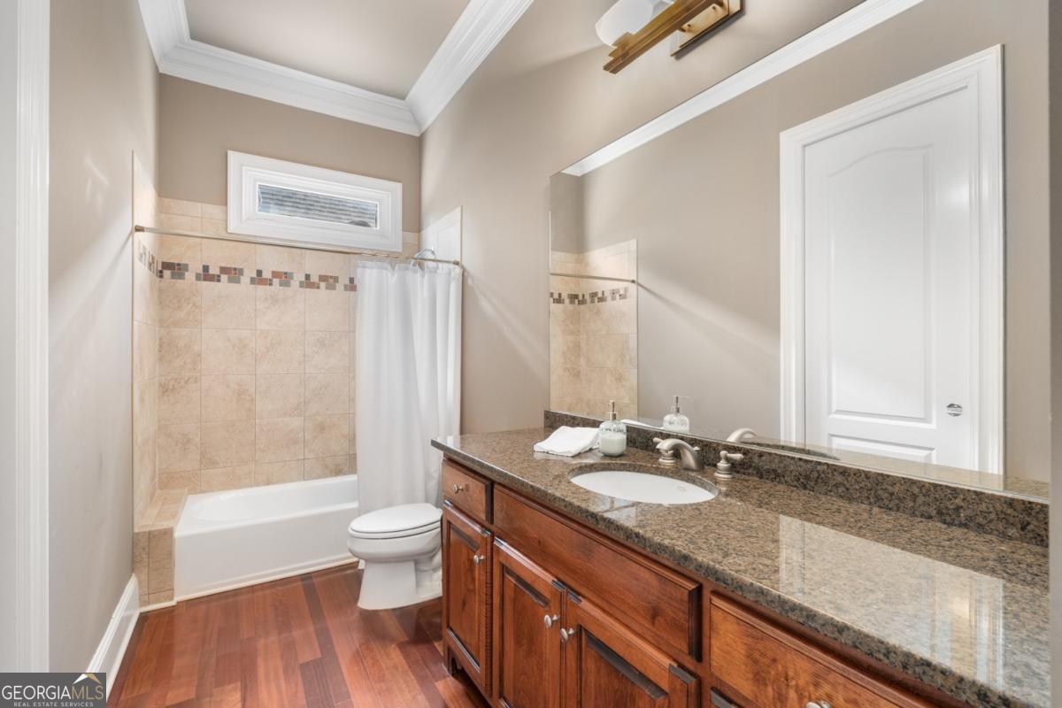 1844 Buckhead Valley Lane NE