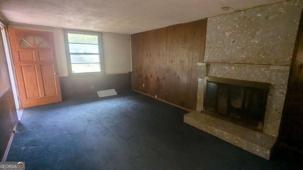 1394 Dewberry Trail