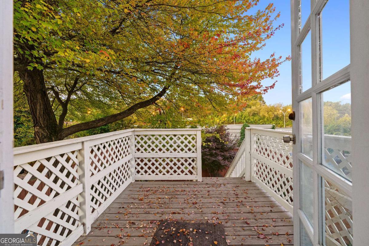 658 Glenwood Avenue SE