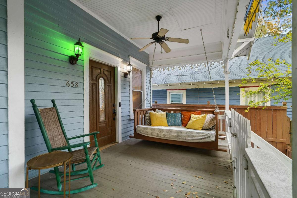 658 Glenwood Avenue SE