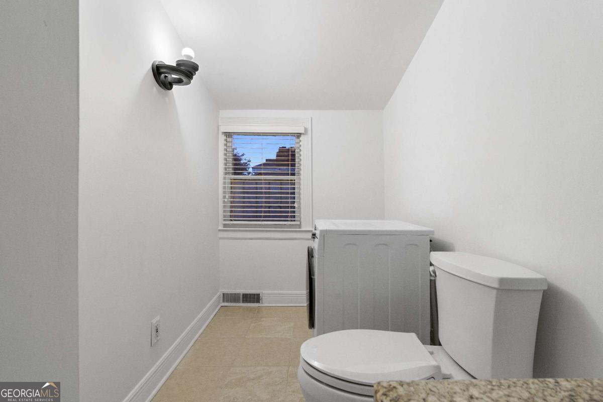 658 Glenwood Avenue SE