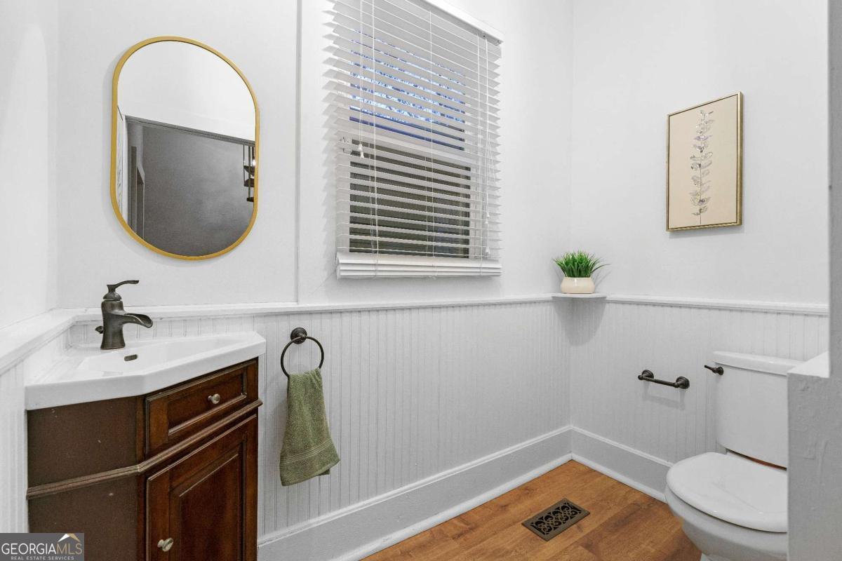 658 Glenwood Avenue SE