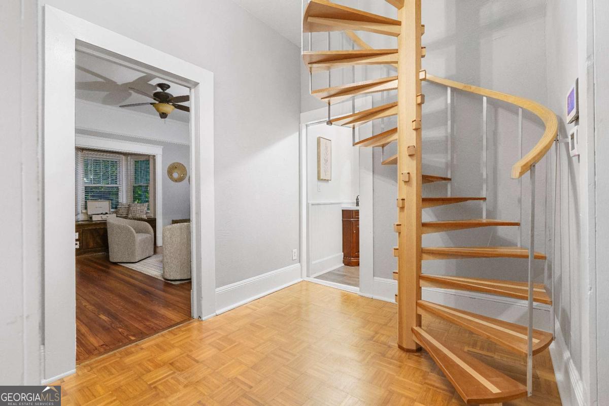 658 Glenwood Avenue SE