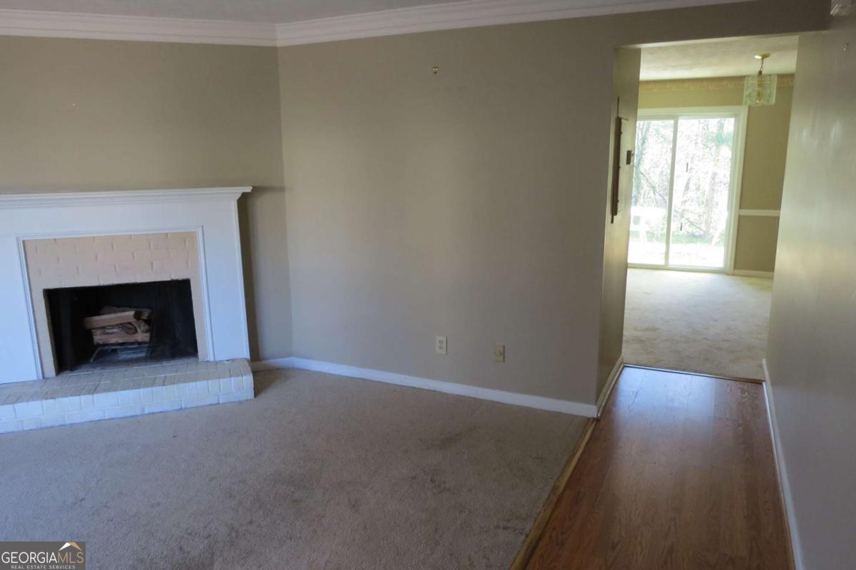 1090 Huntington Trace SE