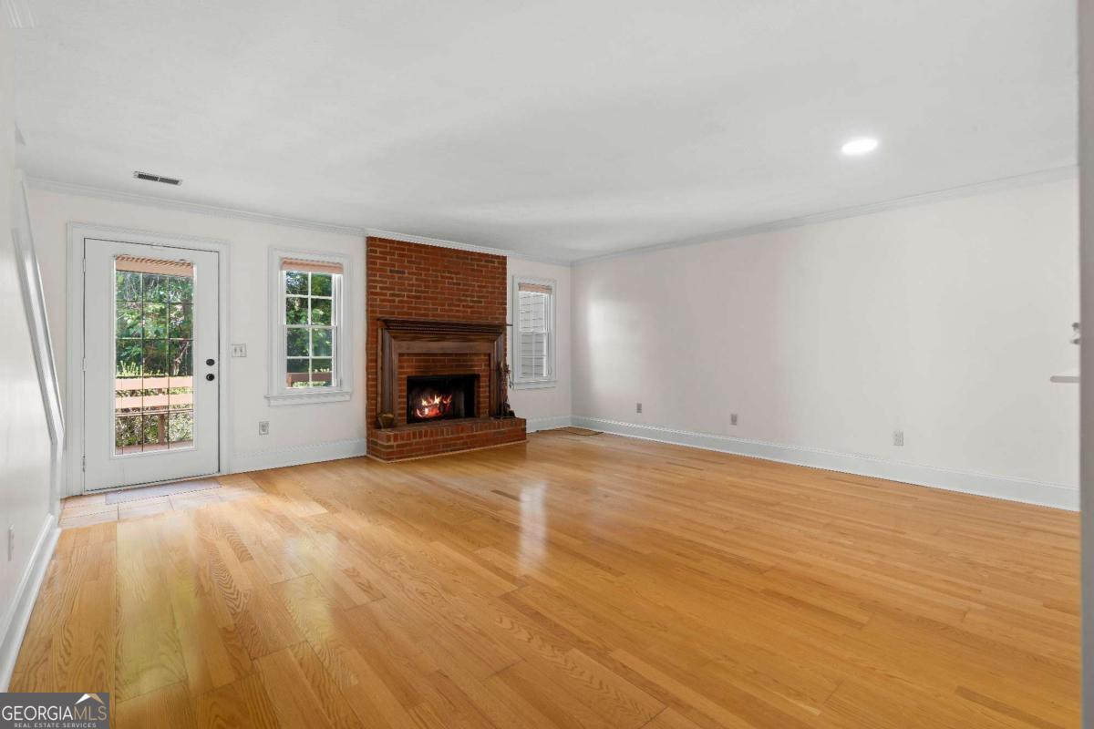 273 Shaded Oaks Lane SE