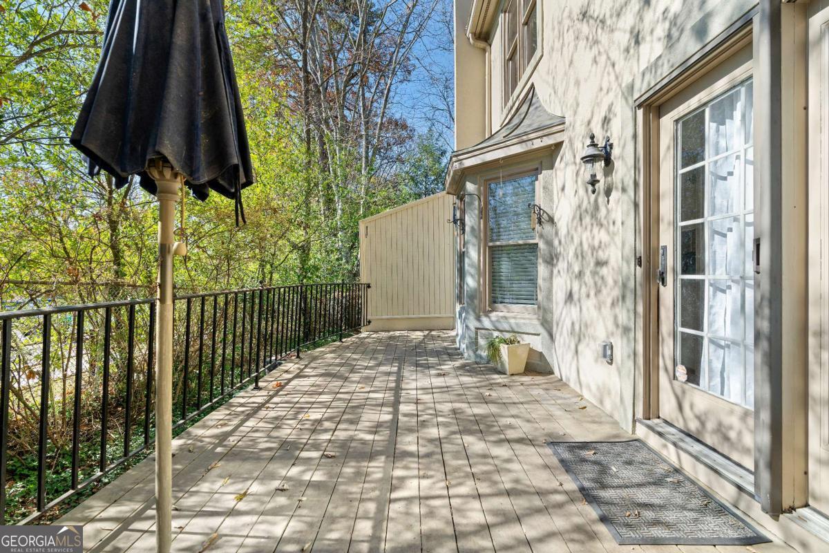 1232 Brookhaven Park Place NE