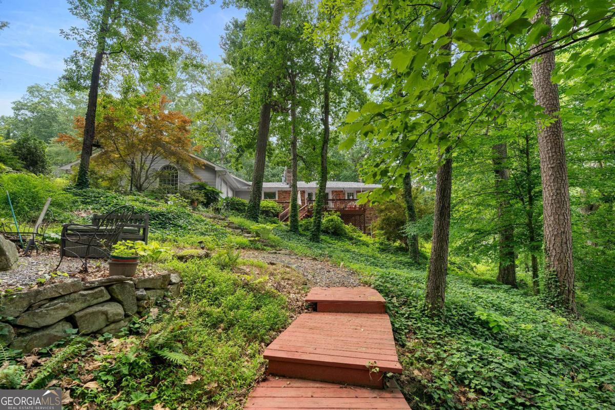 3755 Ashwood Drive SE