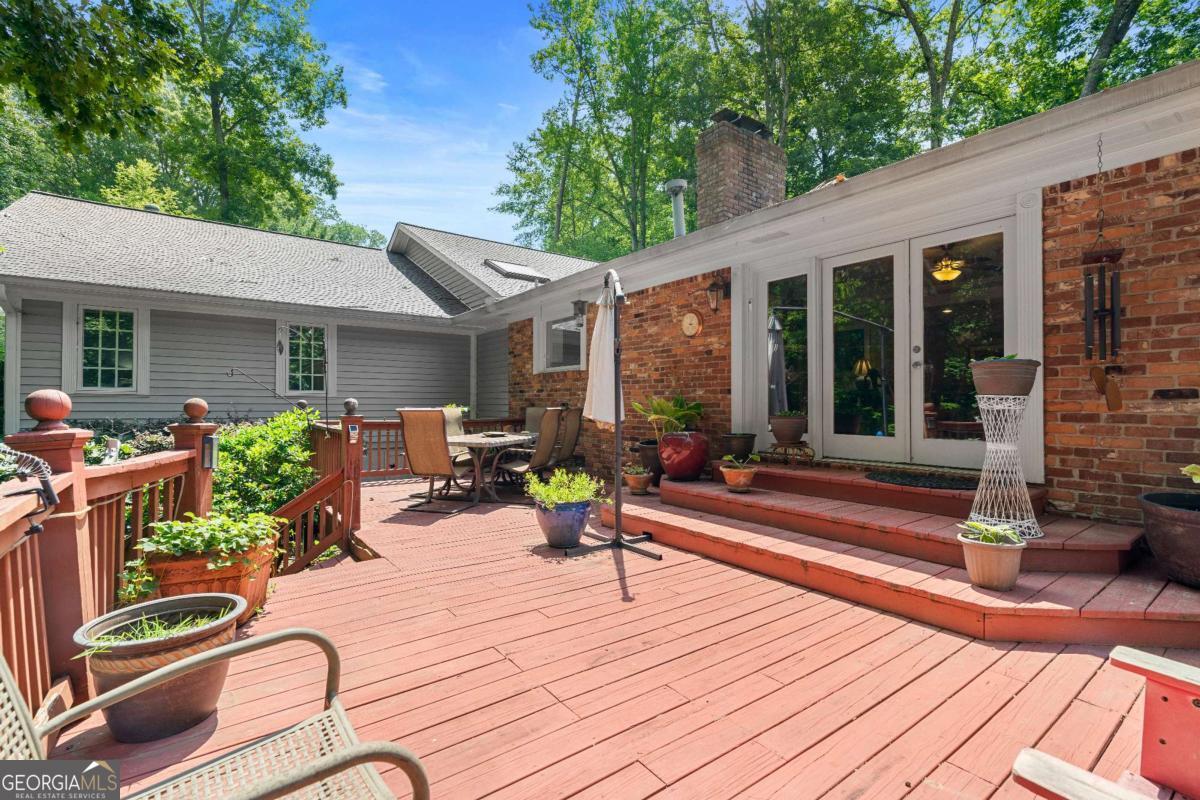 3755 Ashwood Drive SE